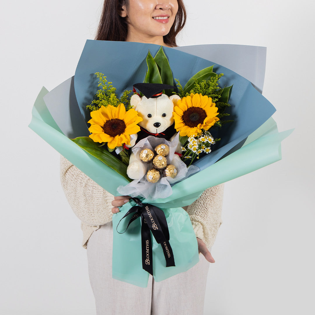 Milo Graduation Bear & Chocolate Bouquet (SC)