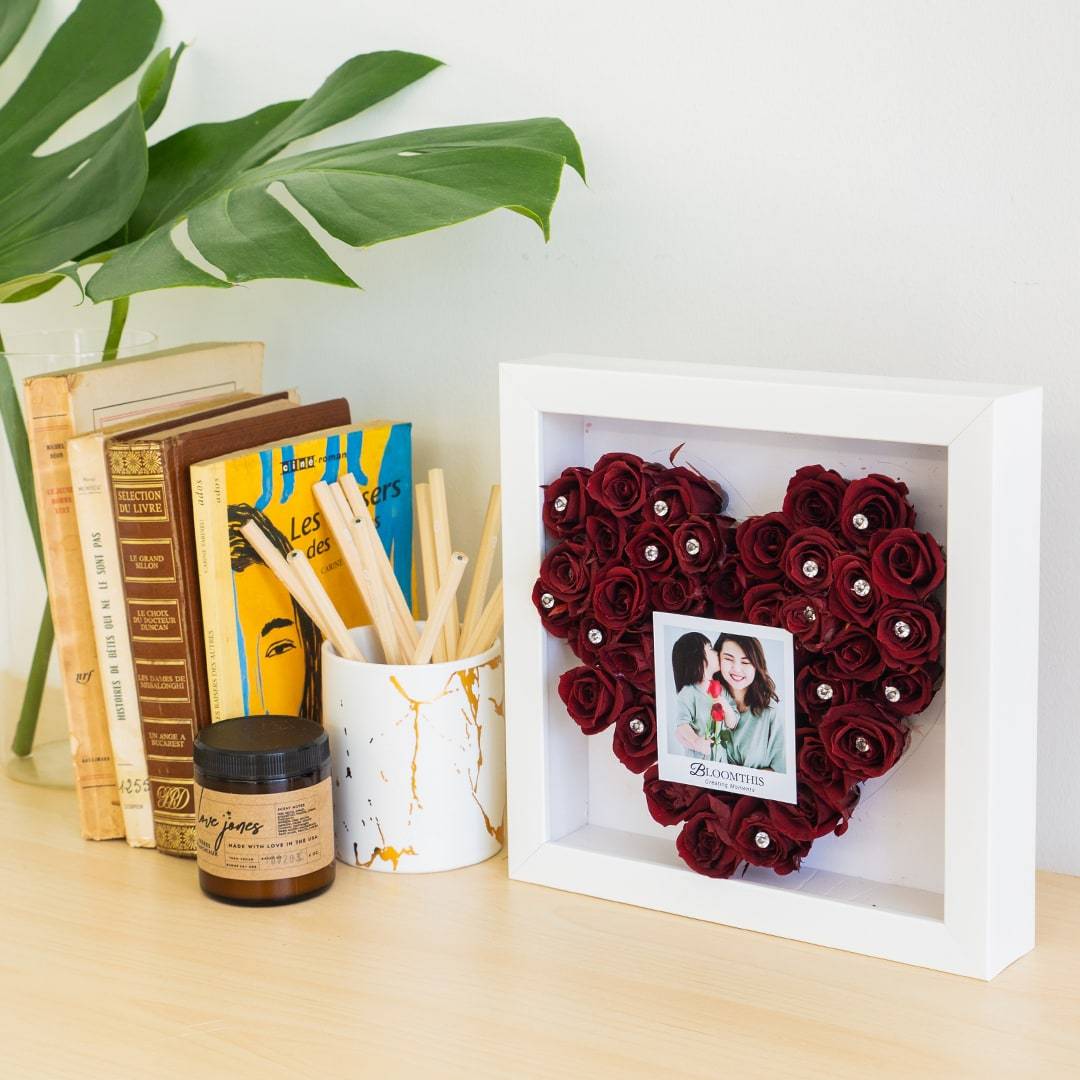 Akane Photo & Flower Frame