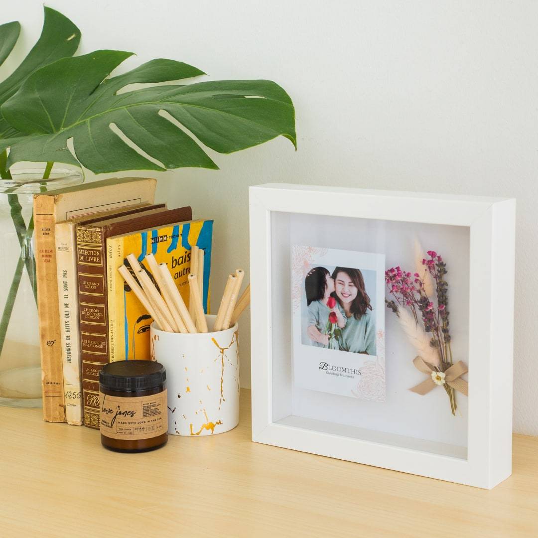 Asuka Photo & Flower Frame