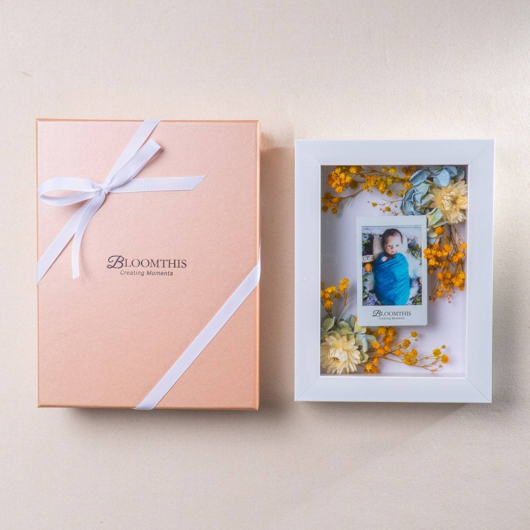 Eternal Sunshine Photo & Flower Frame