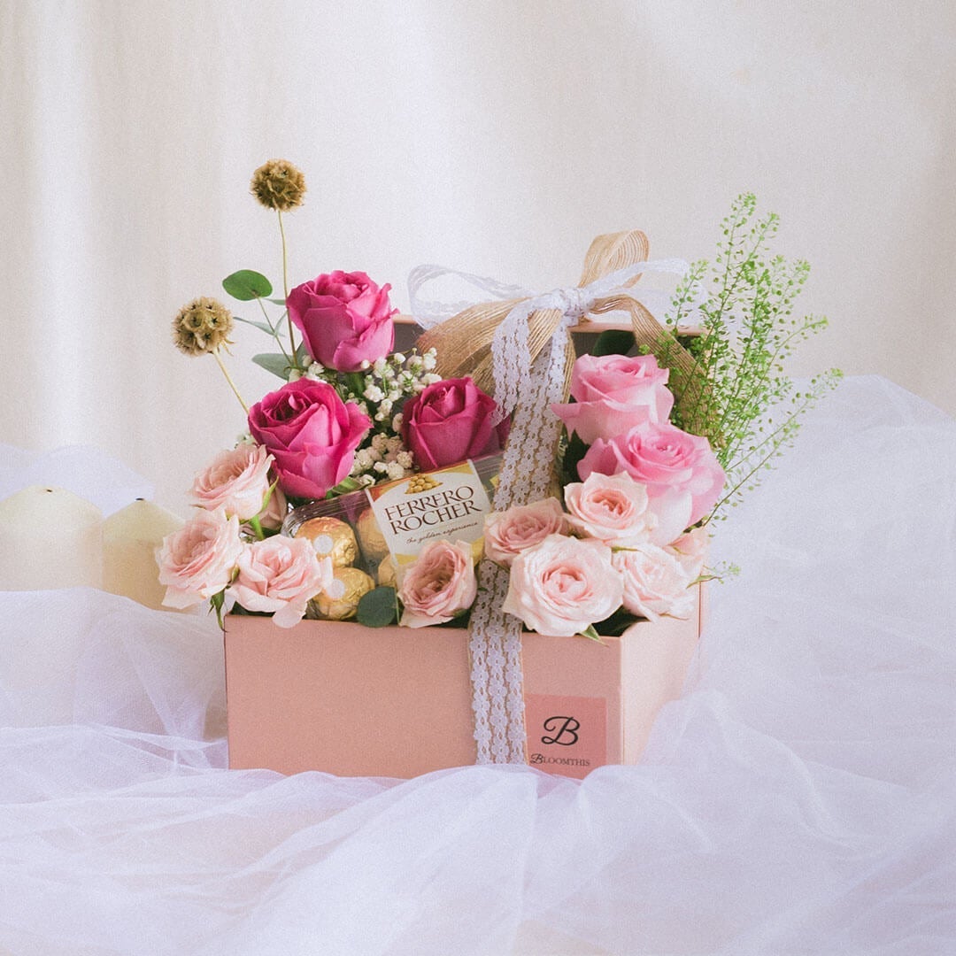 Catalina Flower & Ferrero Chocolate Gift Set (VD)