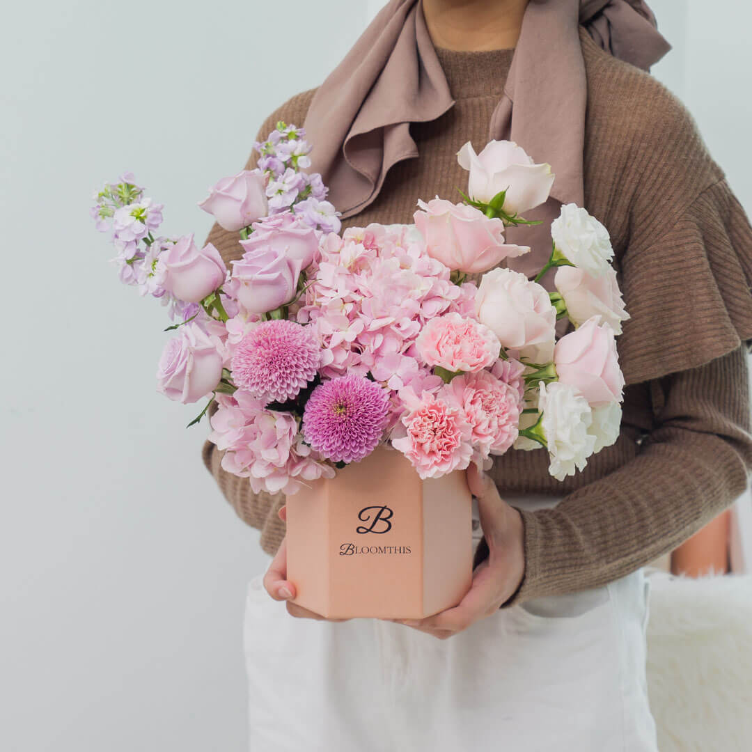 Casabella Pink Hydrangea Flower Box