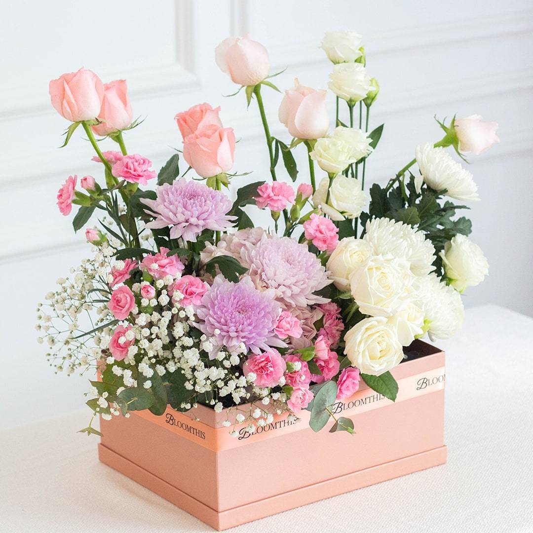 Jennifer Rose & Chrysanthemum Flower Box