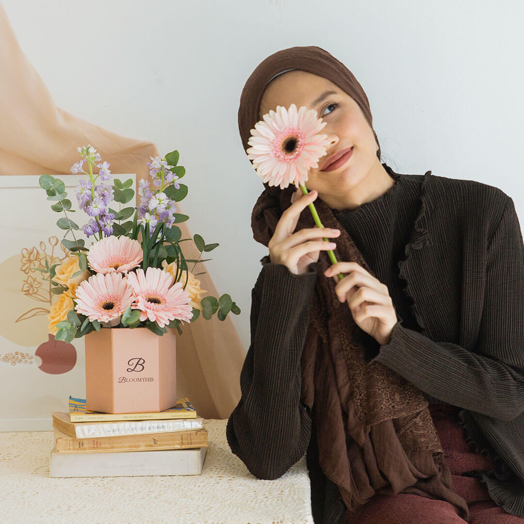 Naomi Pink Gerbera Flower Box