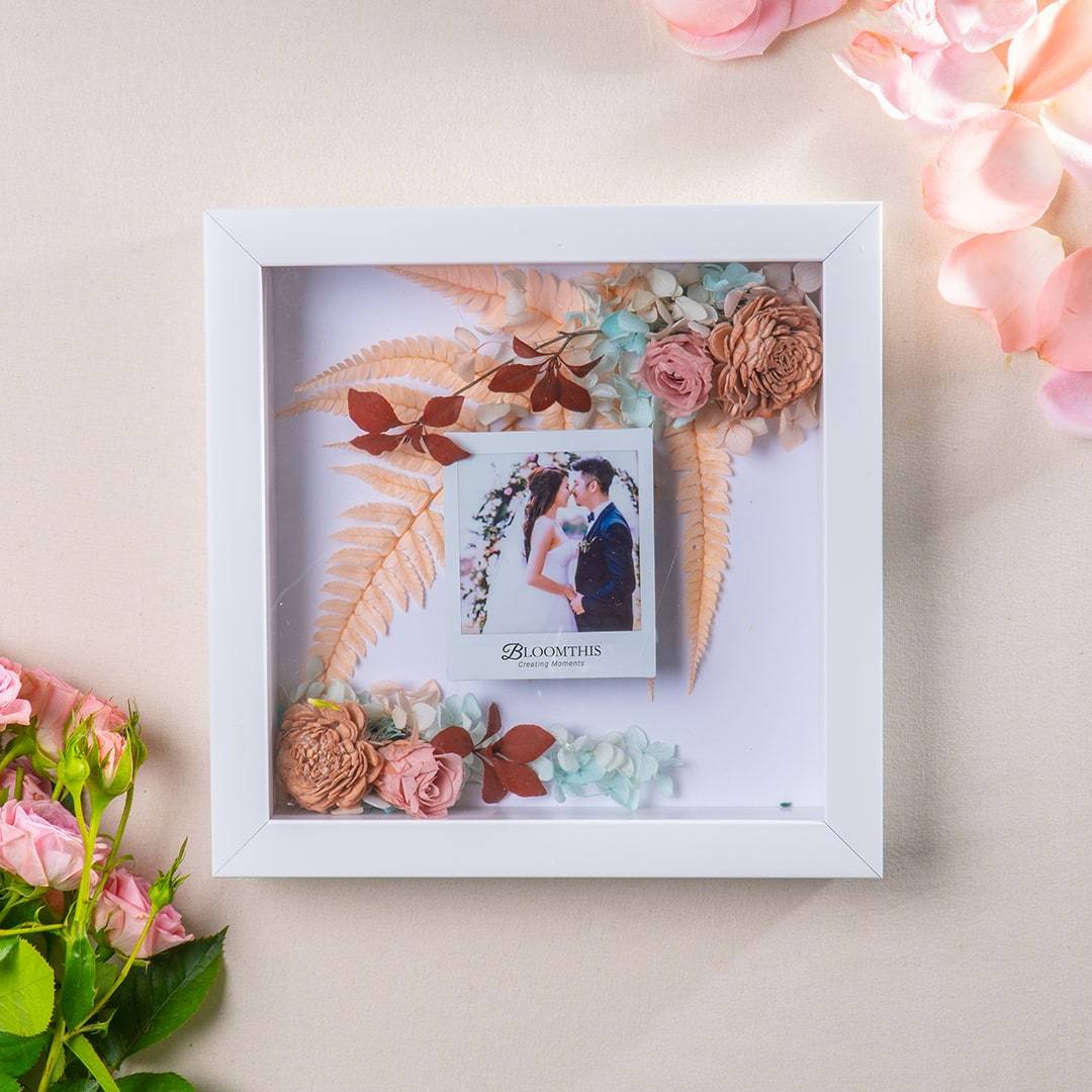 Love Sonnet Photo & Flower Frame