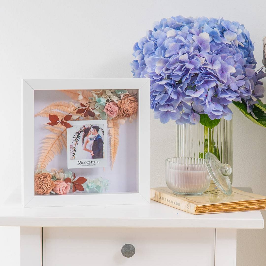 Love Sonnet Photo & Flower Frame