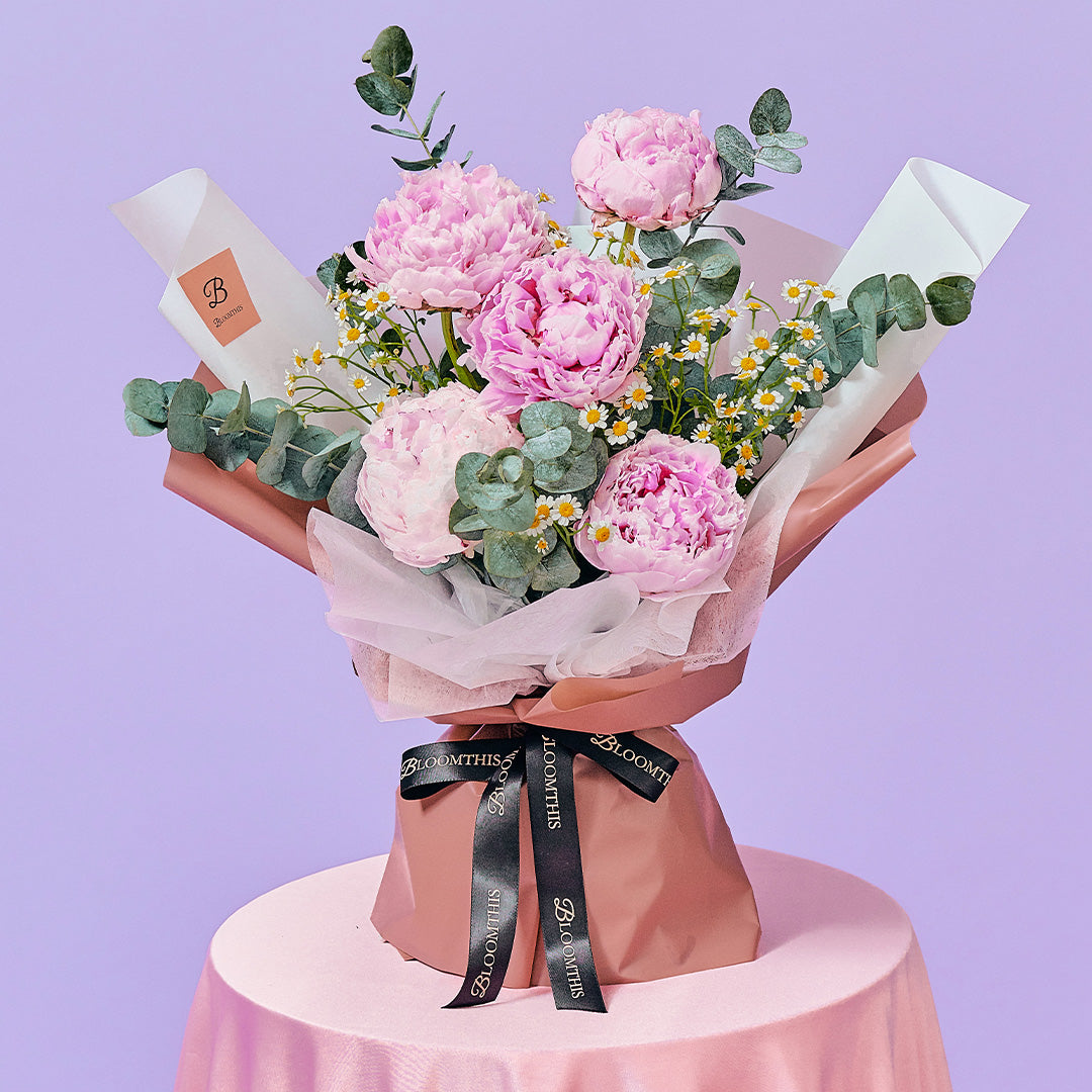 bloomthis-bouquet-alya-pink-peony-bouquet-1080x1080-01_7f84a60d-8d54-48fa-a116-1be21f203051
