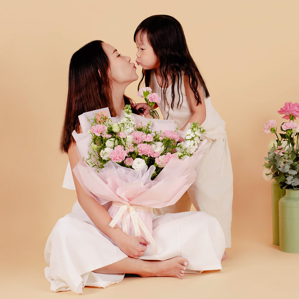 bloomthis-bouquet-mischa-pink-carnation-bouquet-1080x1080-02