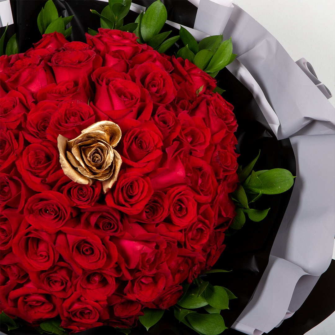 Sweetheart Red & Gold Rose Bouquet (VD)
