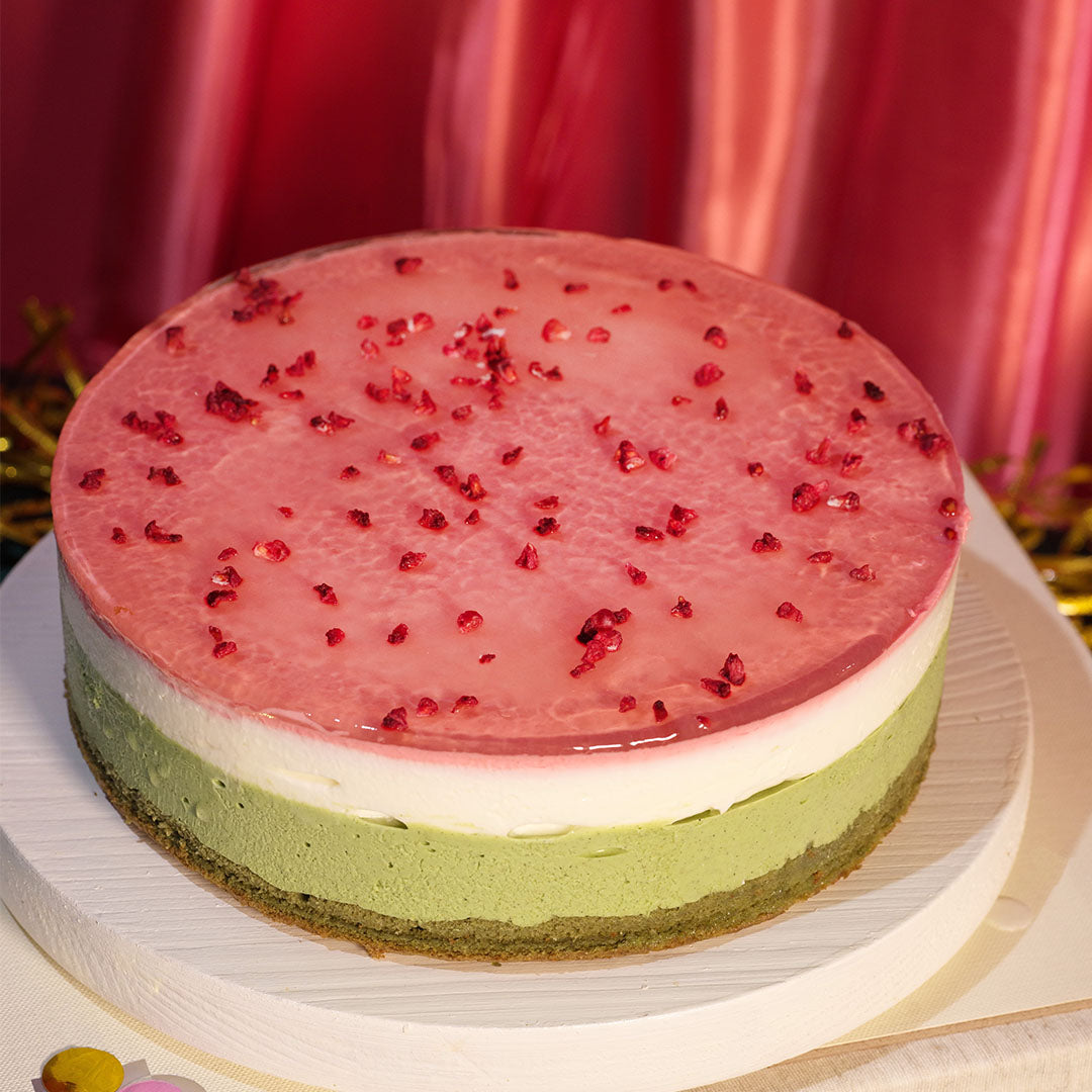 Pistachio Raspberry Cheesecake