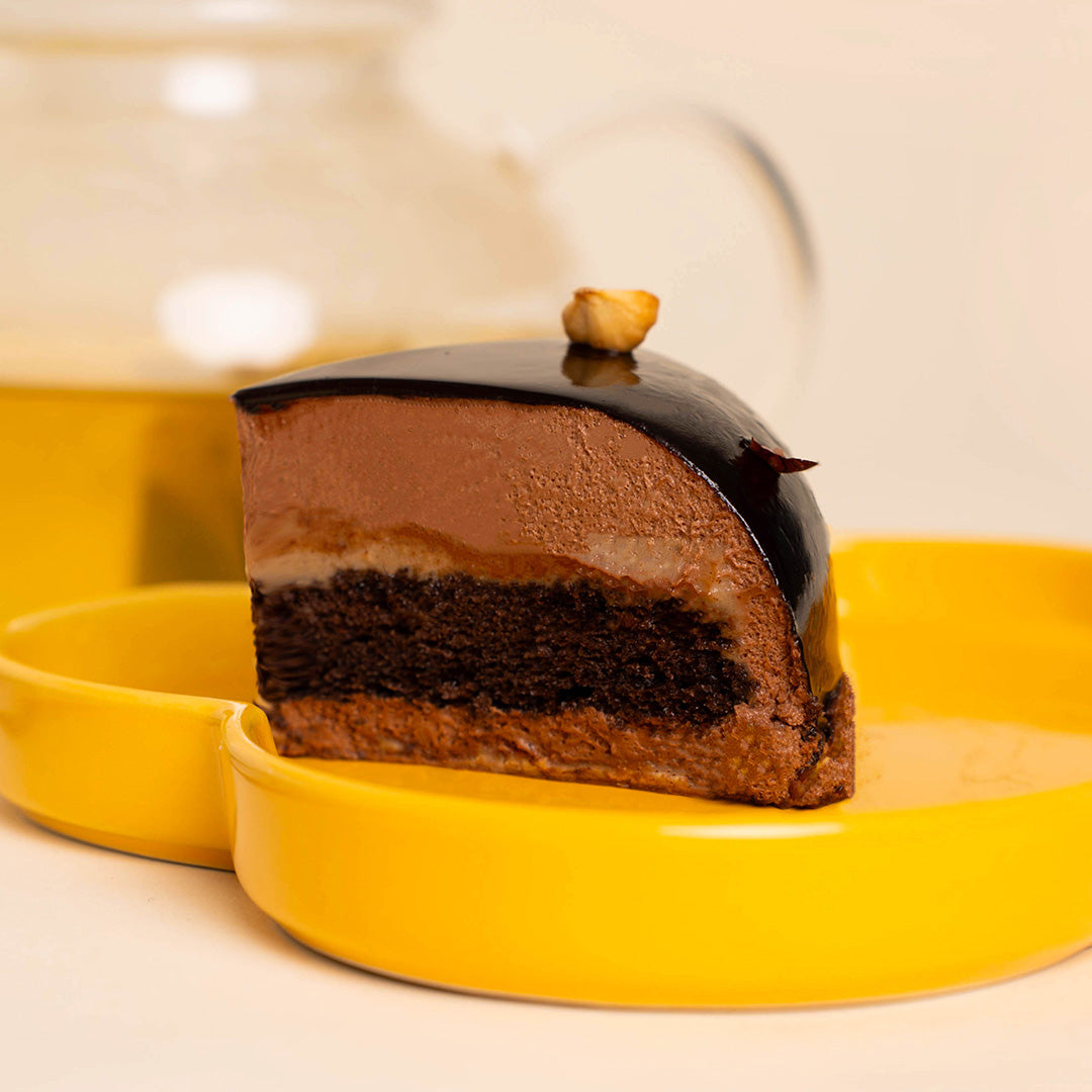 bloomthis-cake-sweet-stuff-chocolate-mousse-hazelnut-cake-1080x1080-02