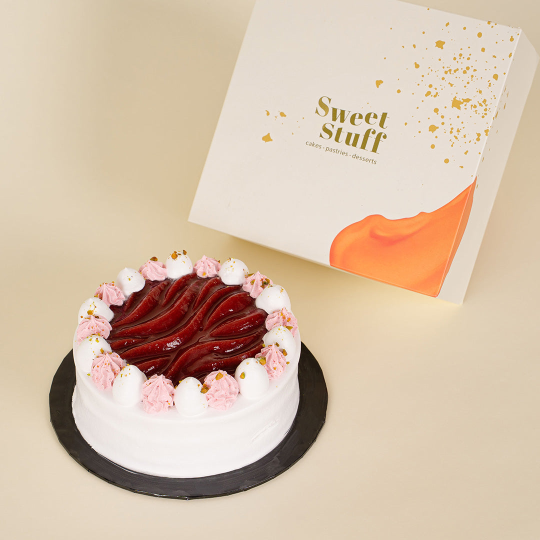 bloomthis-cake-sweet-stuff-strawberry-cake-1080x1080-06