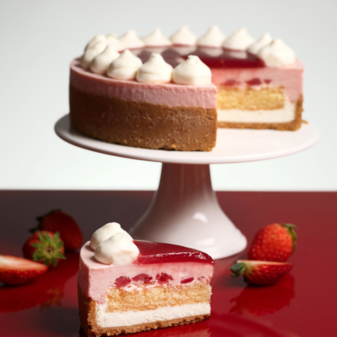 Vanilla Sponge Strawberry Cheesecake