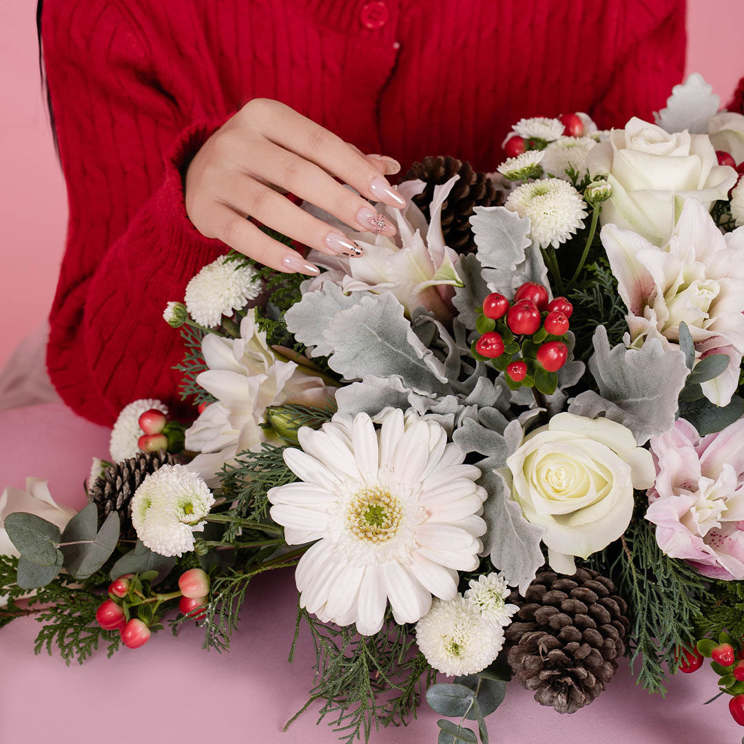 bloomthis-christmas-centrepiece-candice-christmas-table-floral-centrepiece-1080x1080-04