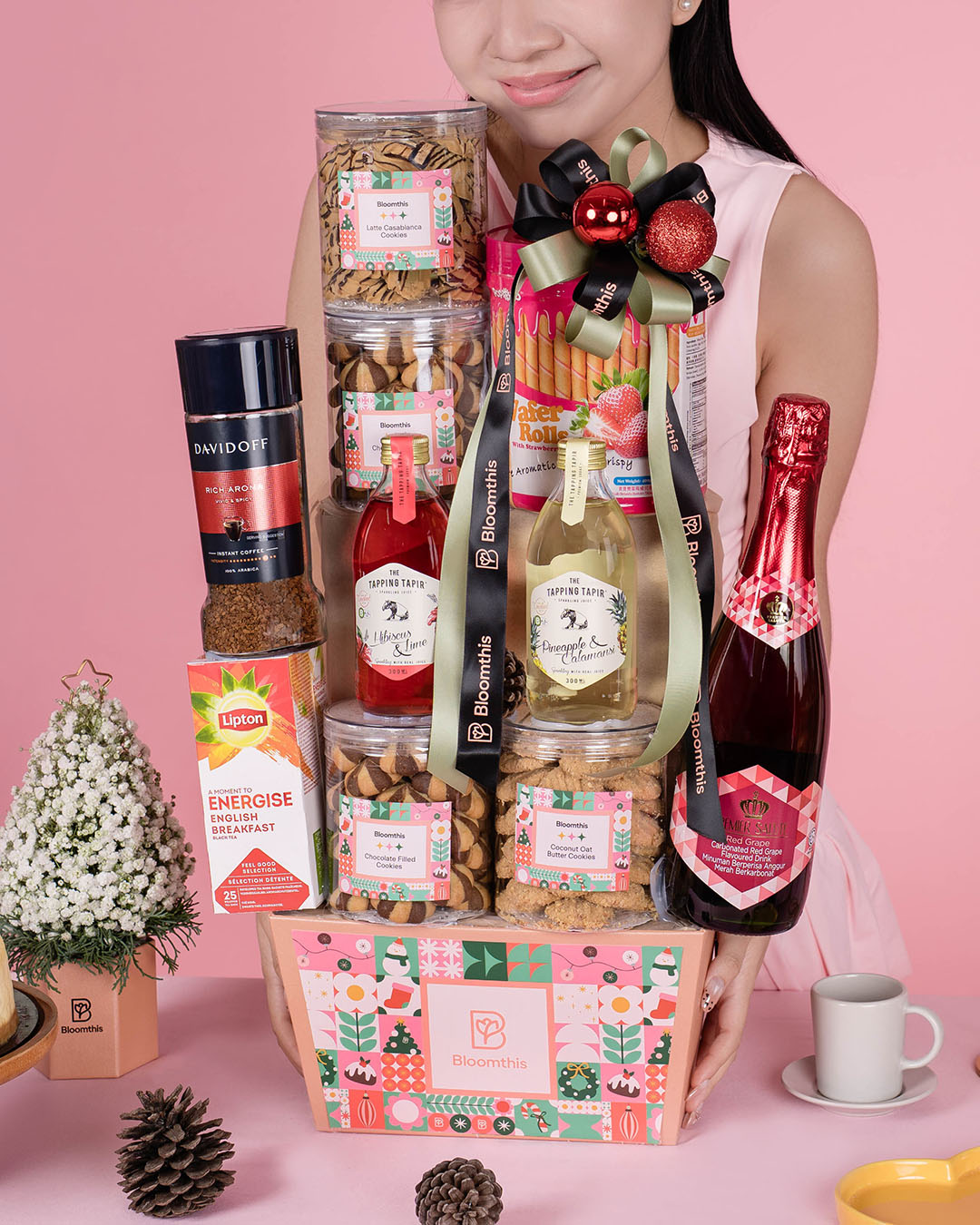 bloomthis-christmas-hamper-margareta-classic-christmas-hamper-1080x1350-02