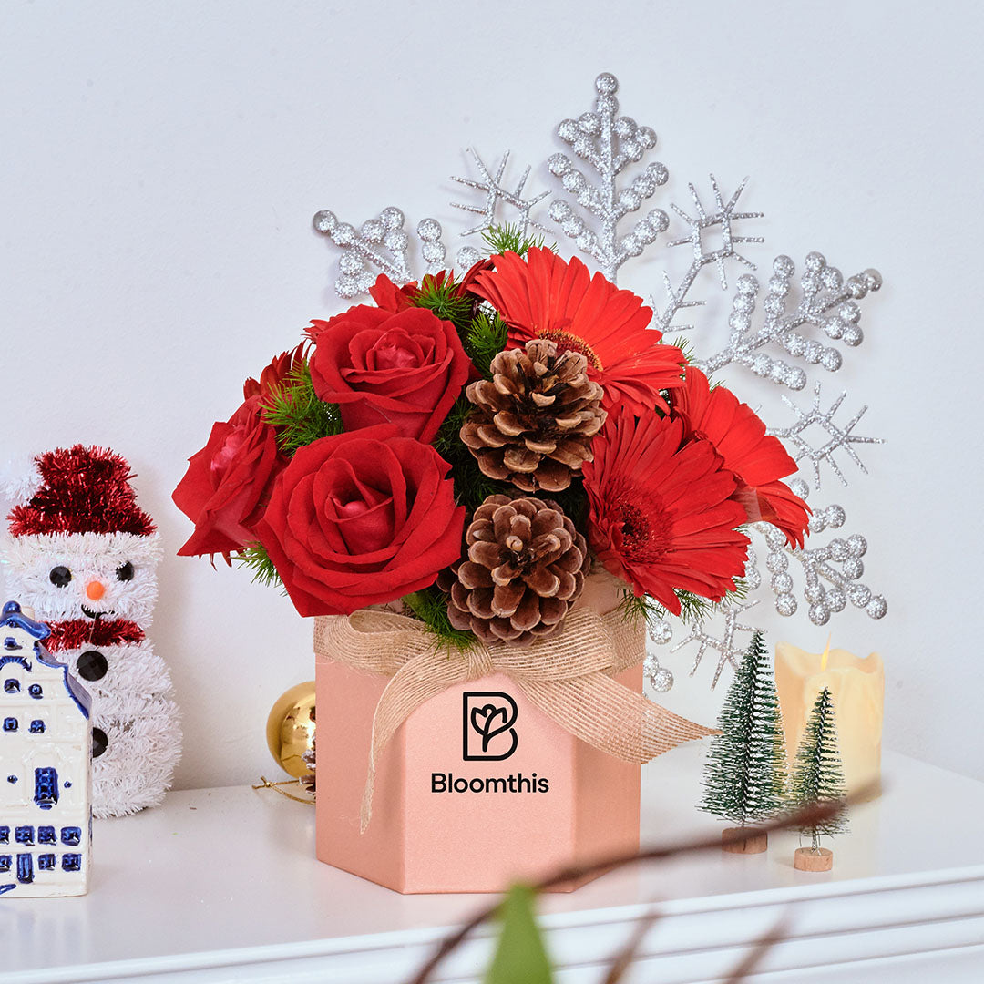 bloomthis-christmas-hat-box-angelica-red-gerbera-christmas-flower-box-1080x1080-03