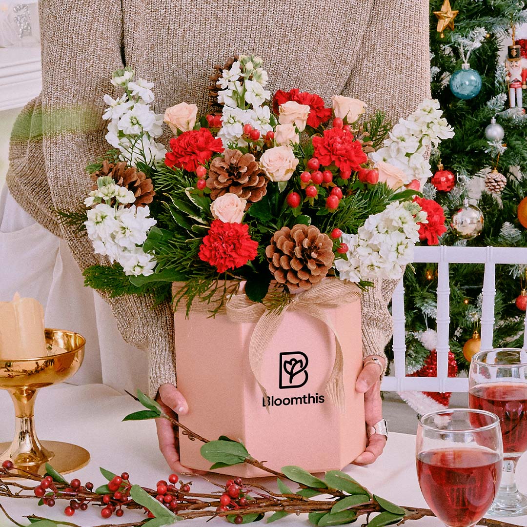 bloomthis-christmas-hat-box-celeste-christmas-flower-box-1080x1080-02