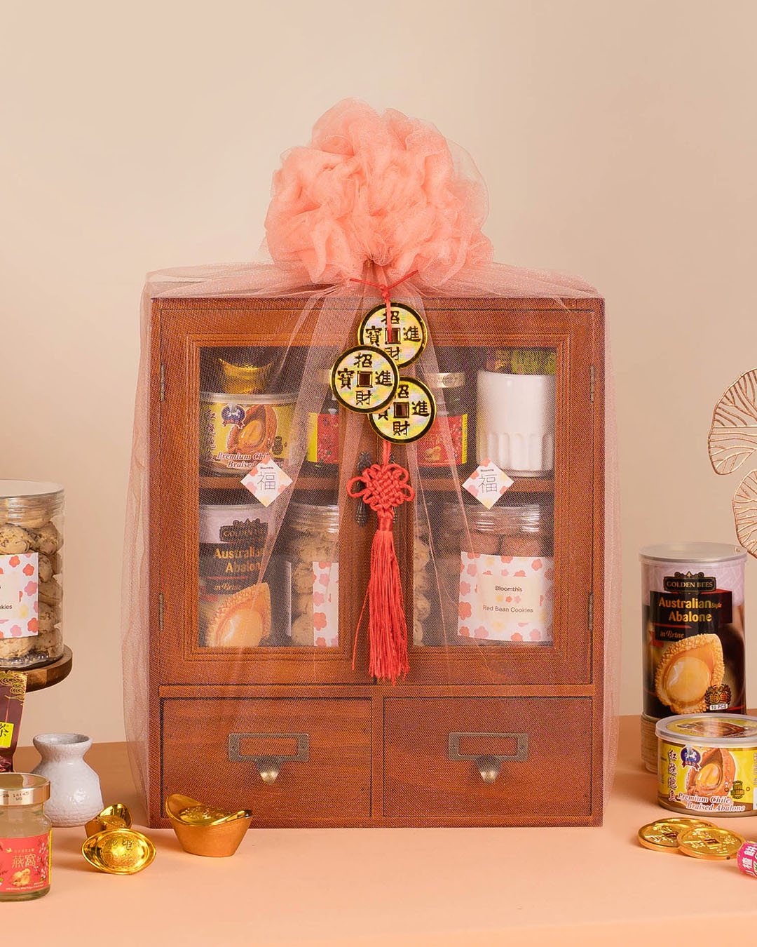 bloomthis-cny-gift-vintage-cupboard-treasure-chinese-new-year-gift-set-1080x1350-01