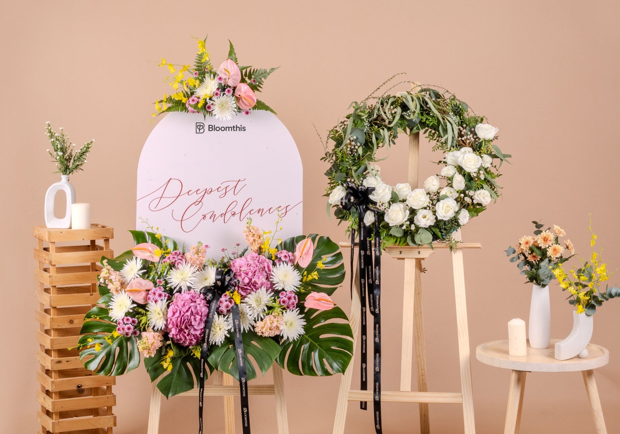 bloomthis-condolence-flowers-usp-02-timeless-condolence-flower-stands-wreaths