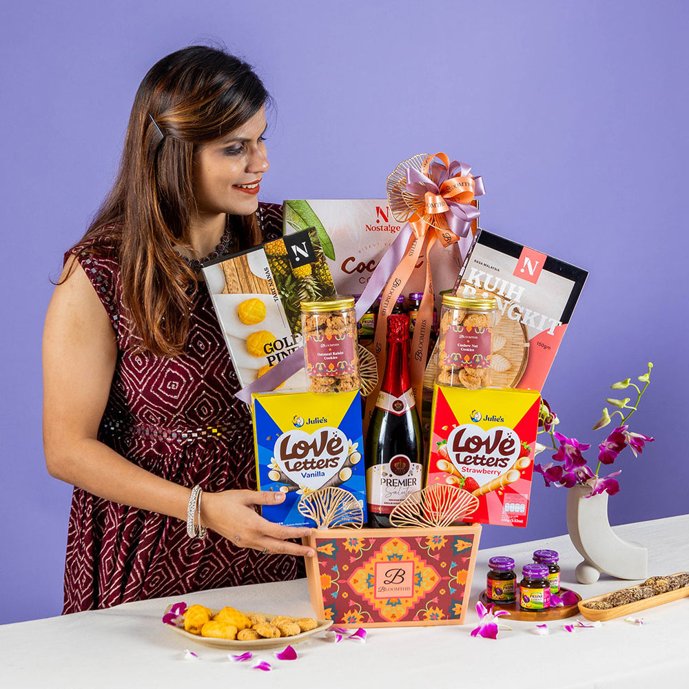 🎁 Best Deepavali Hampers & Gifts | Free Delivery - BloomThis