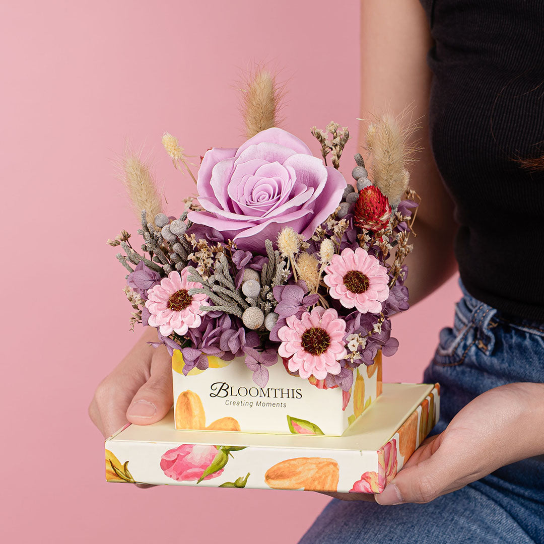 bloomthis-everlasting-eternity-reverie-lilac-soap-rose-gift-box-1080x1080-04