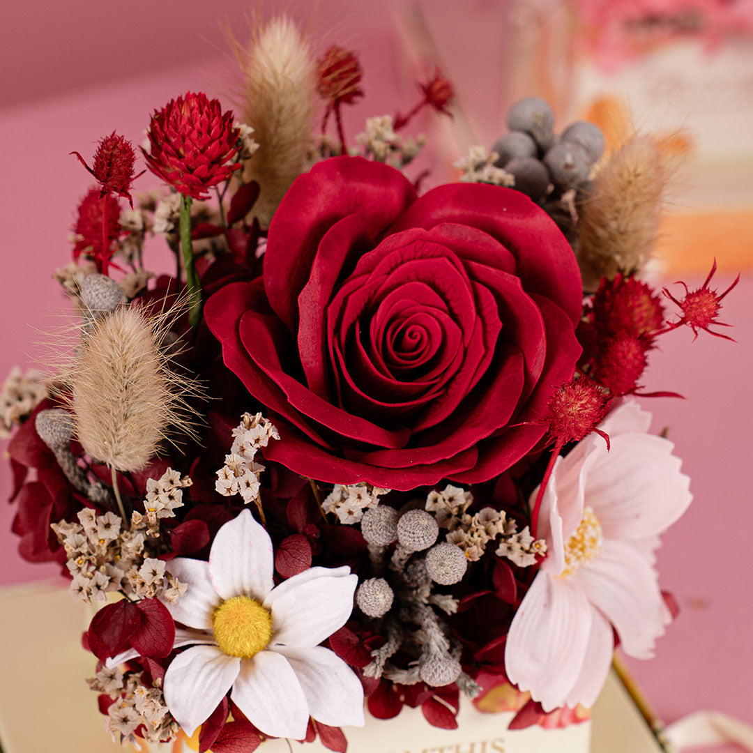 bloomthis-everlasting-eternity-reverie-red-soap-rose-gift-box-1080x1080-05