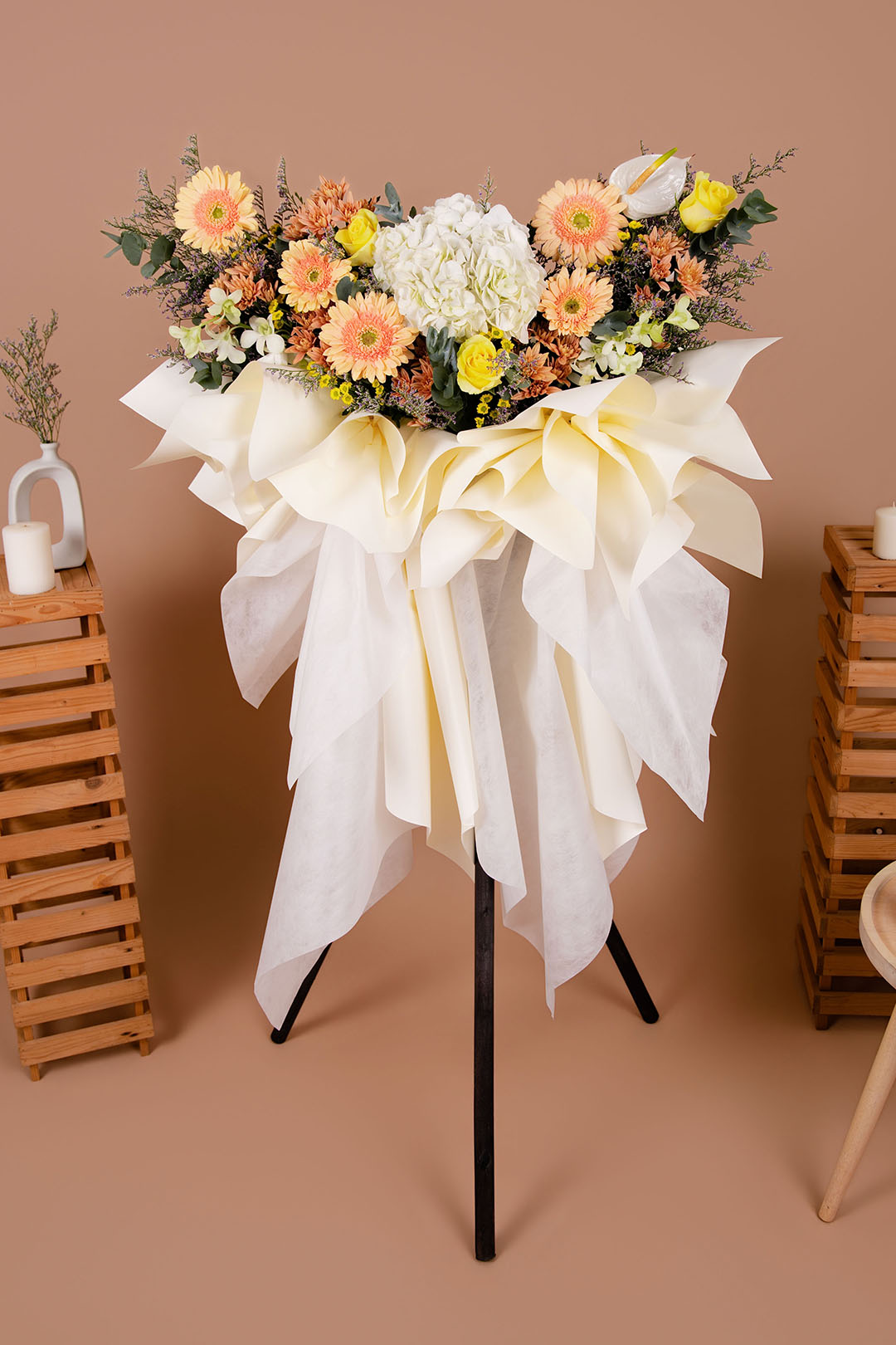 bloomthis-flower-stand-barbiel-condolence-funeral-flower-stand-1080x1620-03_3f77df5d-4409-4a4f-9b9e-8b8198821836