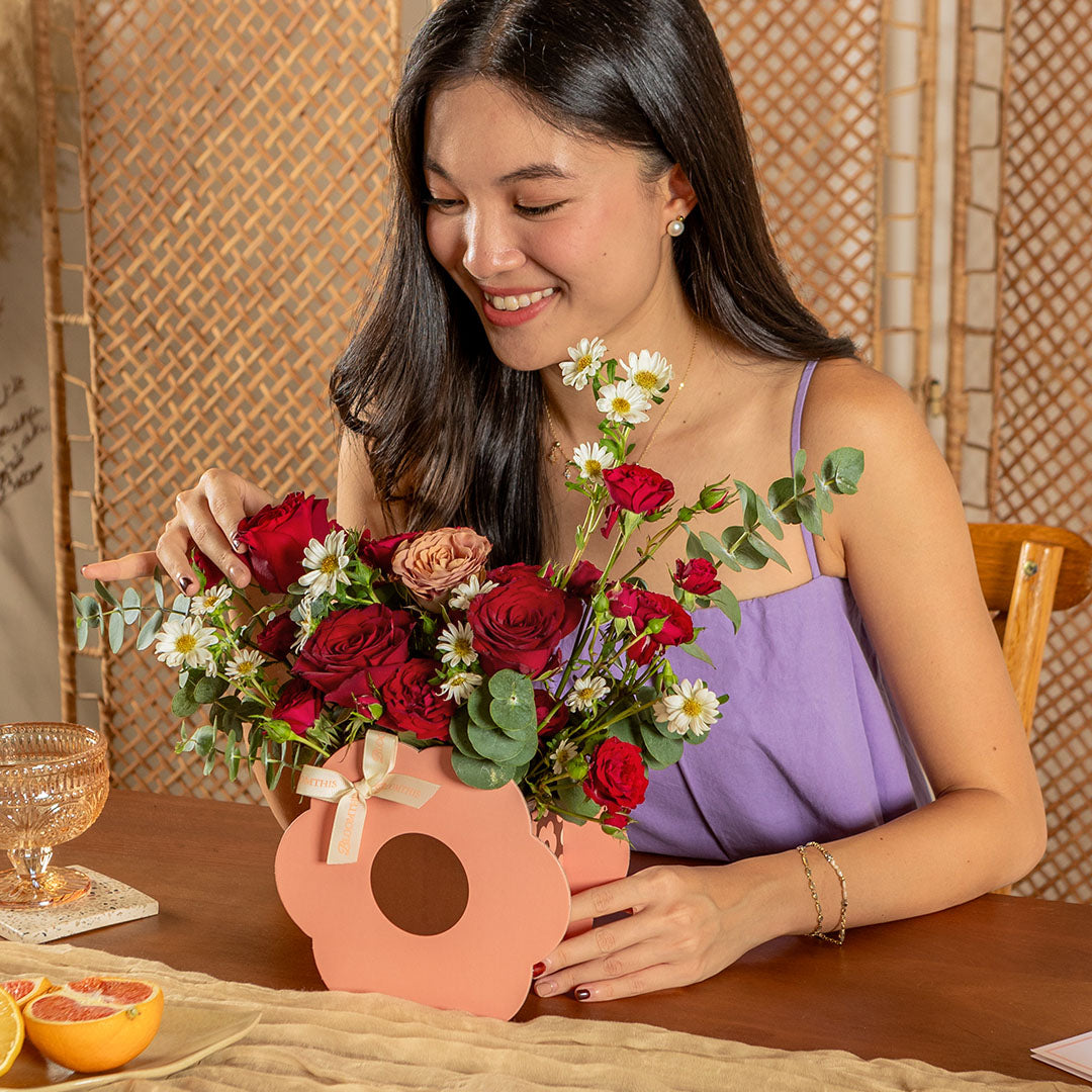 Aiko Red Rose Machino Flower Box