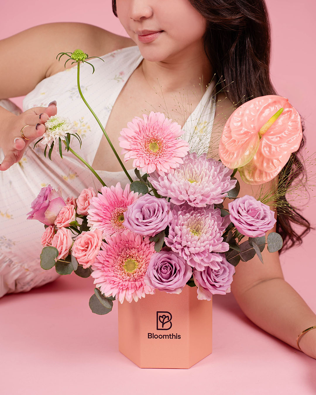 bloomthis-hat-box-ayame-pink-gerbera-flower-box-1080x1350-04