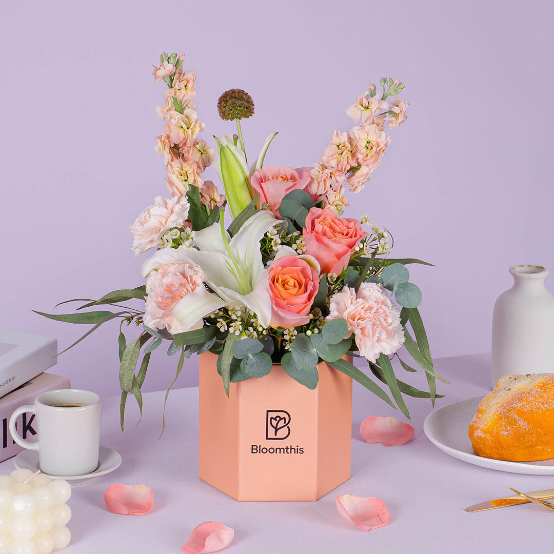 bloomthis-hat-box-bernadette-white-lily-flower-box-1080x1080-03