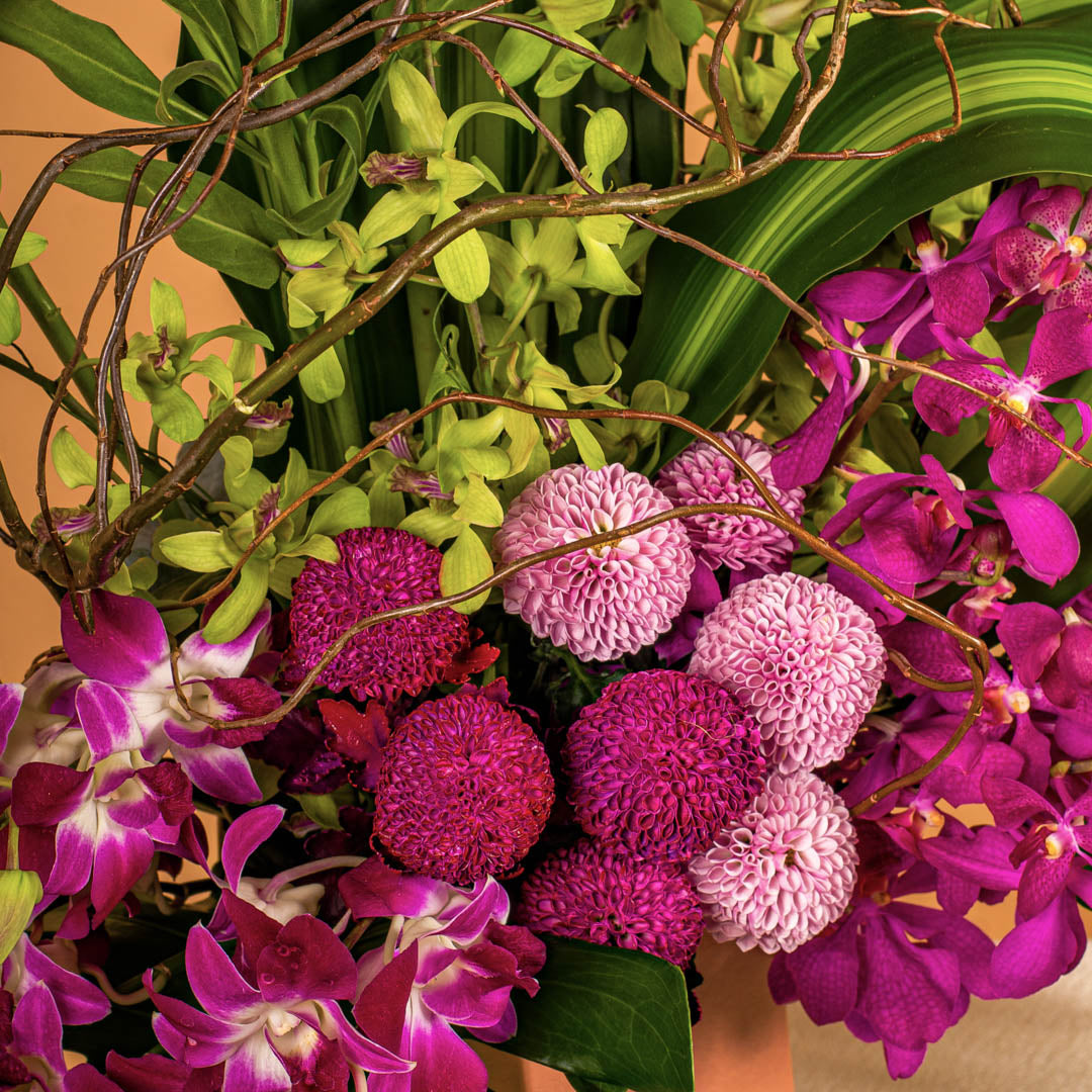 bloomthis-hat-box-captivating-matthiola-orchid-flower-box-1080x1080-04_4a3c11a1-6372-4d47-b24a-0efe7ca84c11