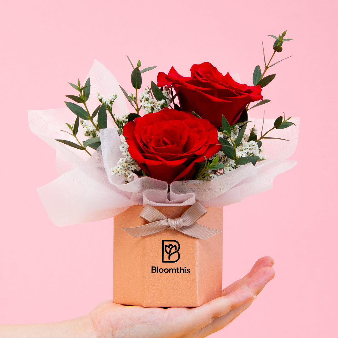 bloomthis-hat-box-chandra-rose-mini-flower-box-1080x1080-01_51d2d246-4457-4562-a87d-f2adfbd30ece