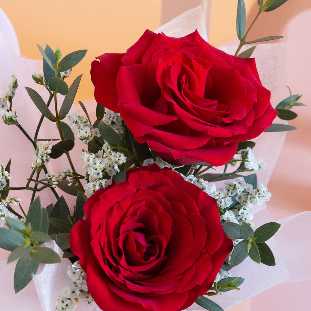 bloomthis-hat-box-chandra-rose-mini-flower-box-1080x1080-05_0dc8b768-d8d4-42f6-bd41-24b594c79fce