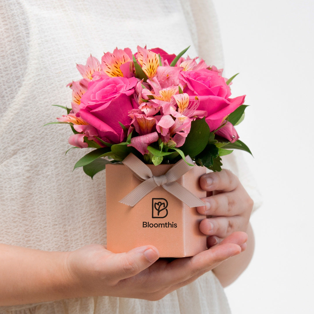 bloomthis-hat-box-gwendolyn-rose-mini-flower-box-1080x1080-02