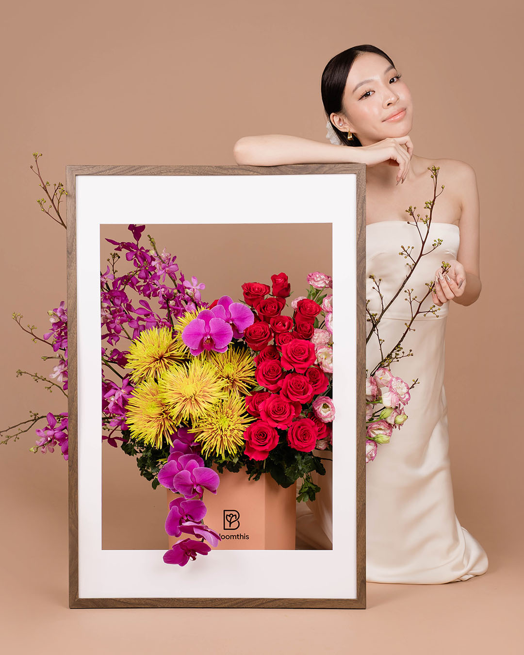 bloomthis-hat-box-luxe-amani-phalaenopsis-rose-flower-box-1080x1350-04