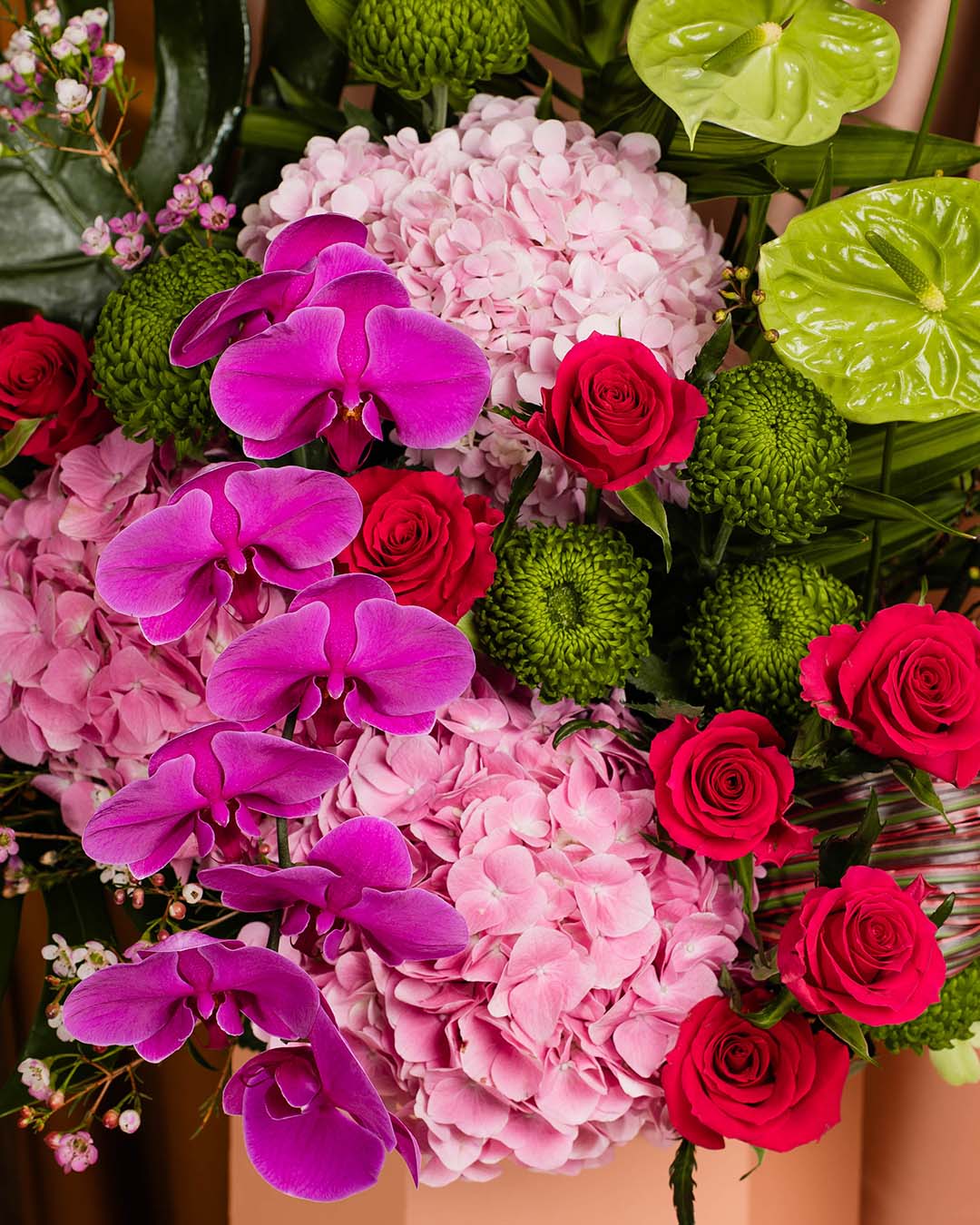 bloomthis-hat-box-luxe-arissa-hydrangea-phalaenopsis-flower-box-1080x1350-03