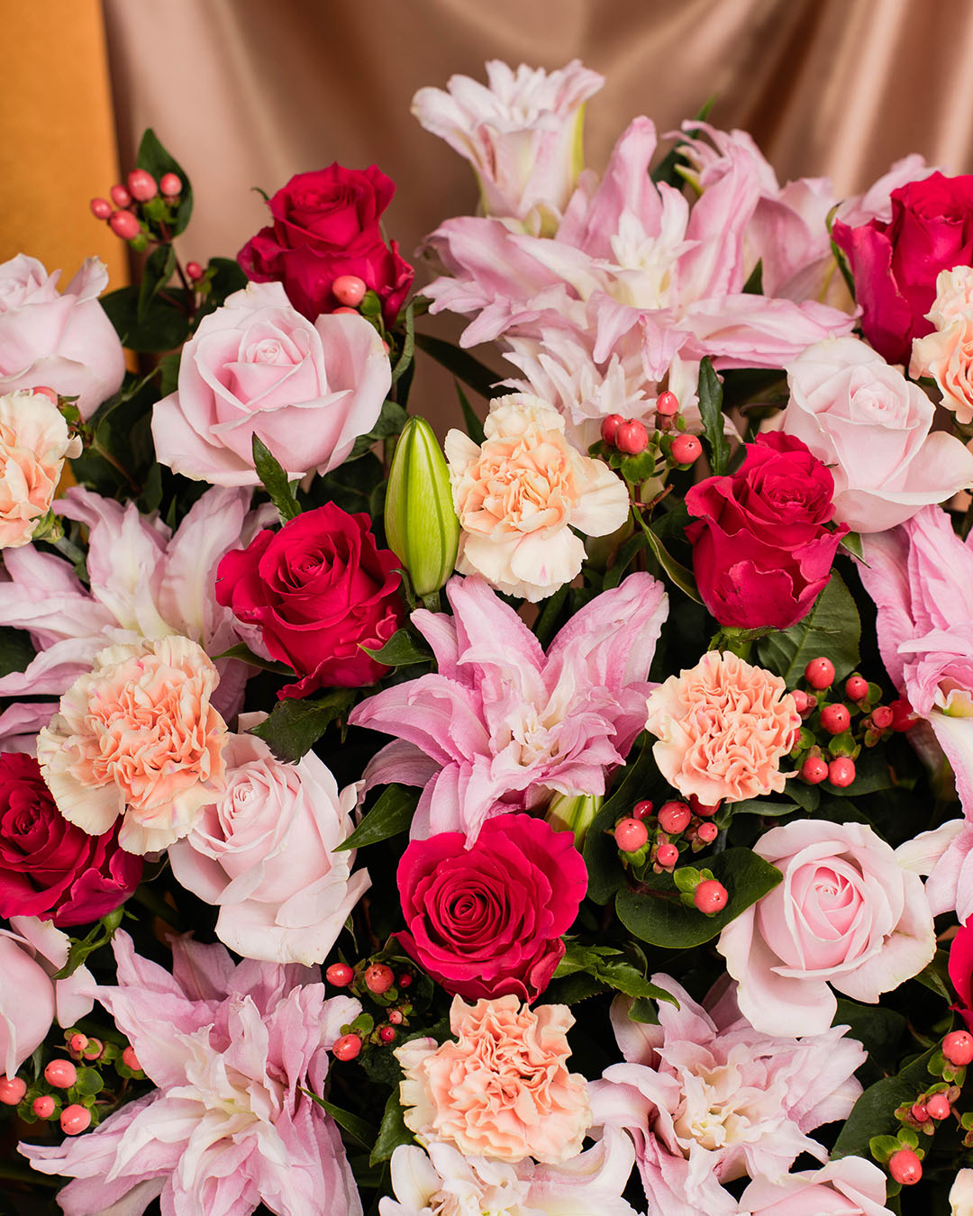 bloomthis-hat-box-luxe-beatrice-rose-lily-flower-box-1080x1350-03