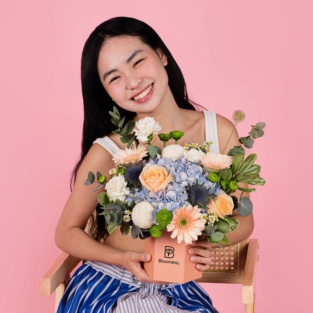 bloomthis-hat-box-nataniel-blue-hydrangea-flower-box-1080x1080-04