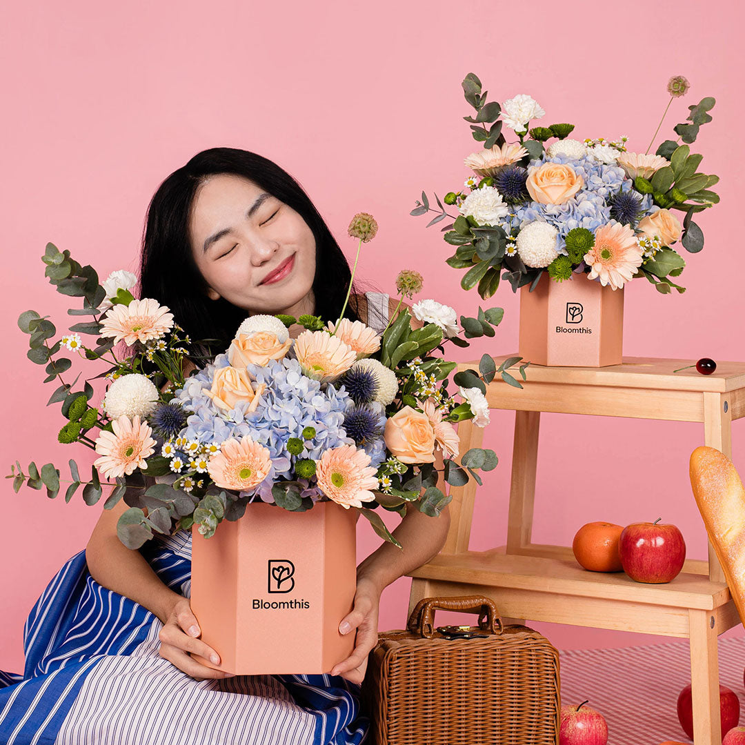 bloomthis-hat-box-nataniel-blue-hydrangea-flower-box-1080x1080-06