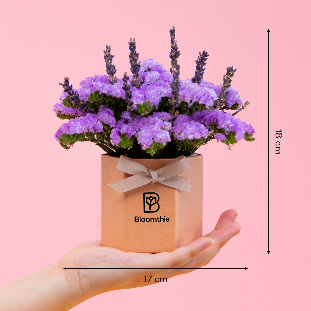 bloomthis-hat-box-shamimi-statice-mini-flower-box-1080x1080-06_20697a6c-a061-4288-9a58-e0d14924f136