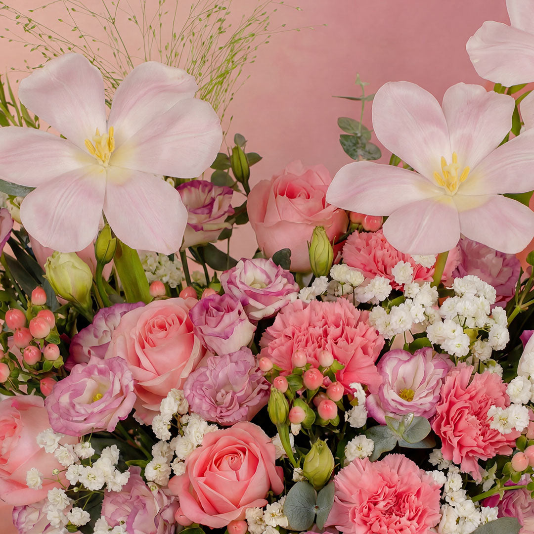 bloomthis-hat-box-sora-pink-tulip-flower-box-1080x1080-03