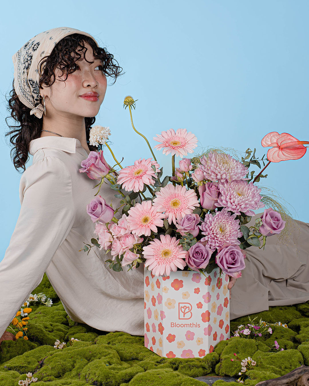 bloomthis-hat-box-spring-whimsy-ayame-pink-gerbera-flower-box-1080x1350-02