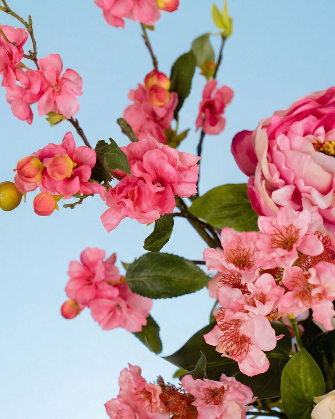 bloomthis-hat-box-spring-whimsy-flourishing-wealth-artificial-flower-box-M-1080x1350-04