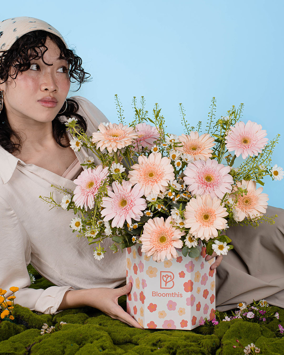 bloomthis-hat-box-spring-whimsy-hana-pink-gerbera-flower-box-1080x1350-07