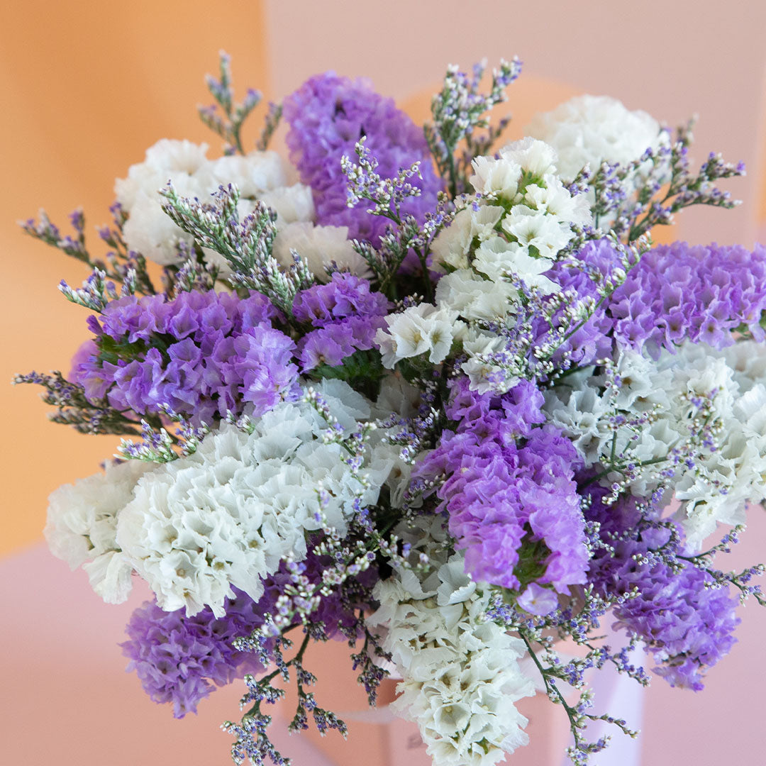 bloomthis-hat-box-wanda-statice-mini-flower-box-1080x1080-04_ac9620dc-3941-4468-ad12-5763be726c45