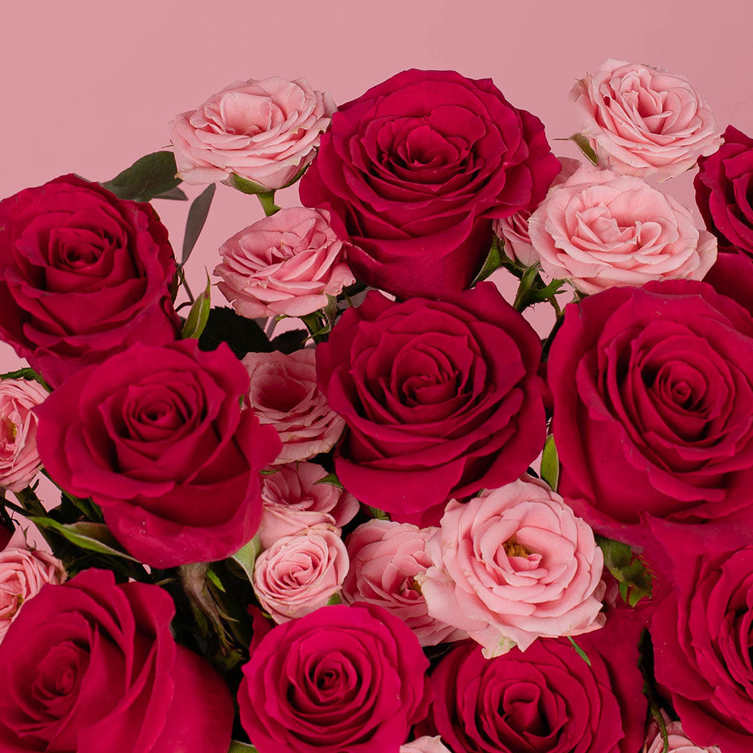 bloomthis-hat-box-zara-hot-cherry-pink-rose-flower-box-1080x1080-05