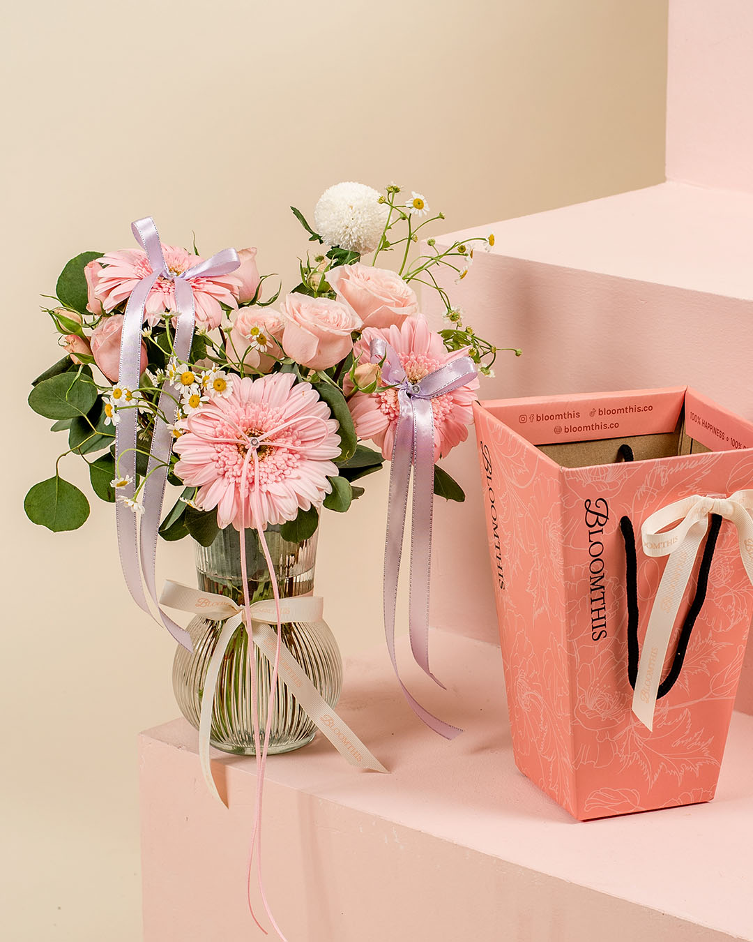 Minji Pink Daisy Mini BloomBag