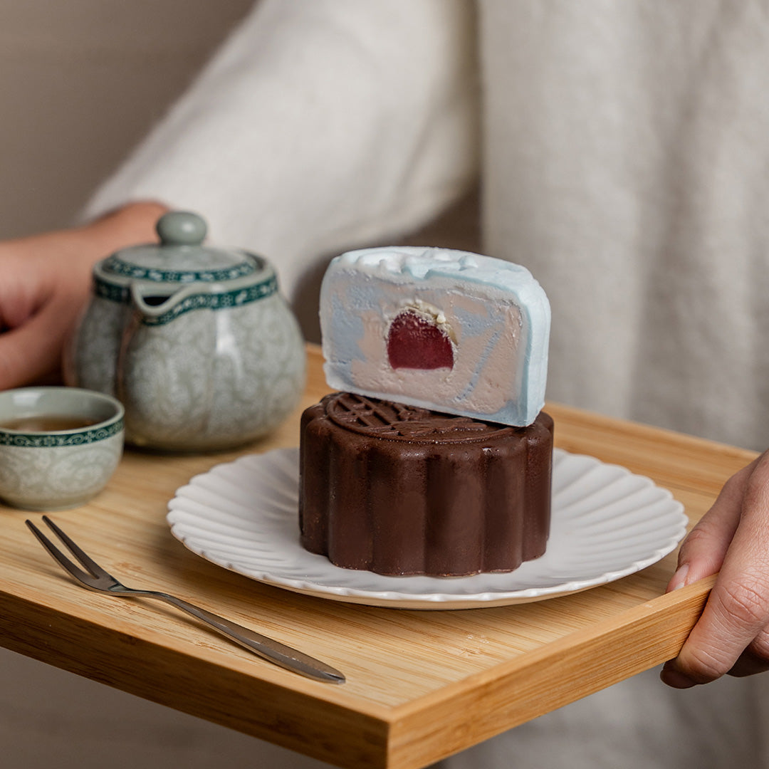 Order Mooncake 🥮 Order Mooncakes Online | Free Delivery - BloomThis