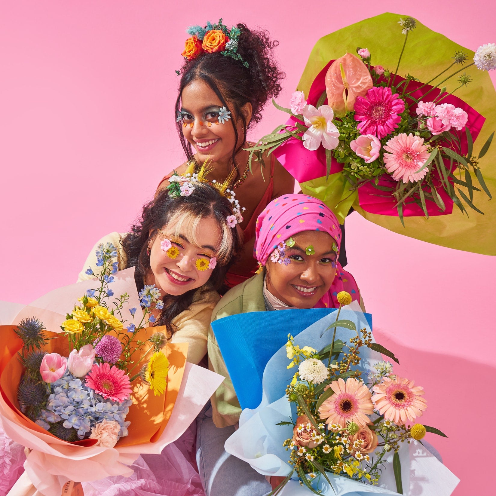 Lana Balloon Flower Box | Free Delivery | Bloomthis