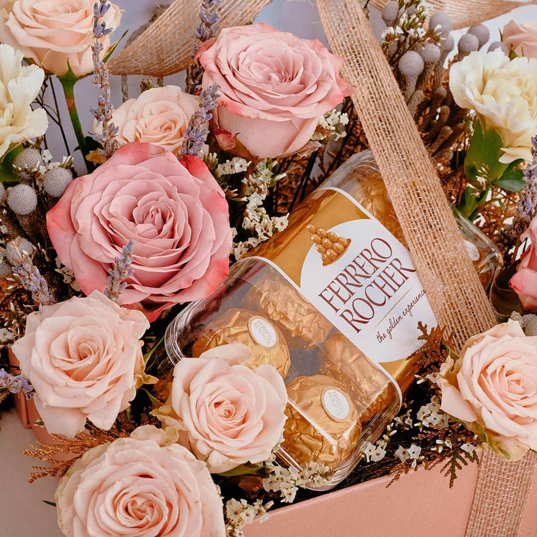 Vittoria Flower & Ferrero Chocolate Gift Set (VD)